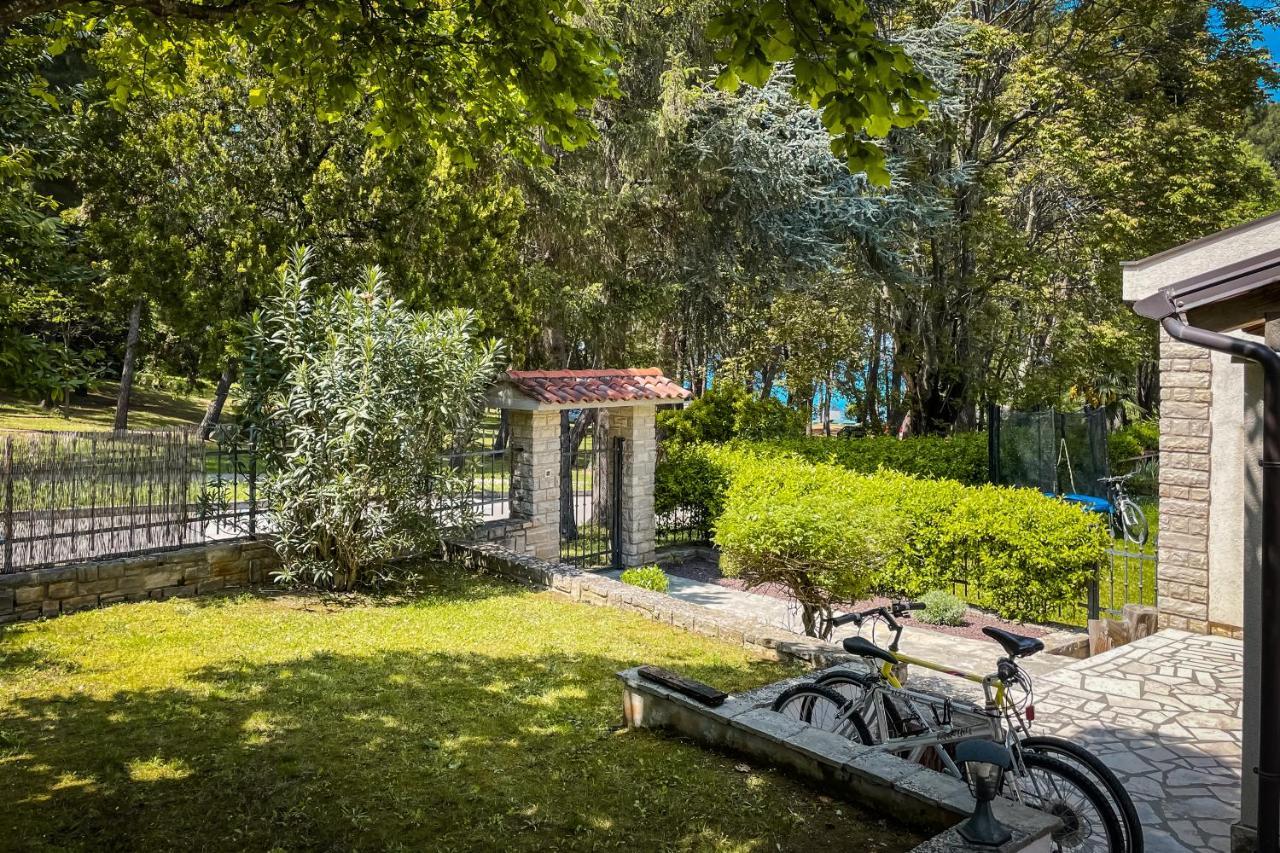 Holiday Home Sofia Porec Exterior photo
